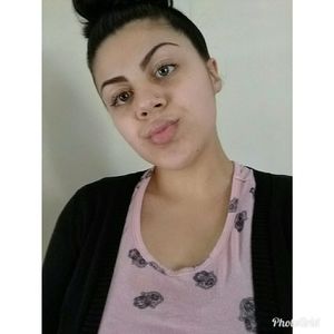 Meet your Posher, Olivia